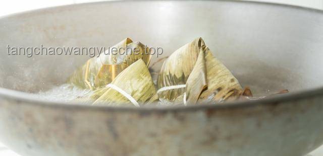 加热粽子时，水煮VS上锅蒸：科学解析与美味秘诀
